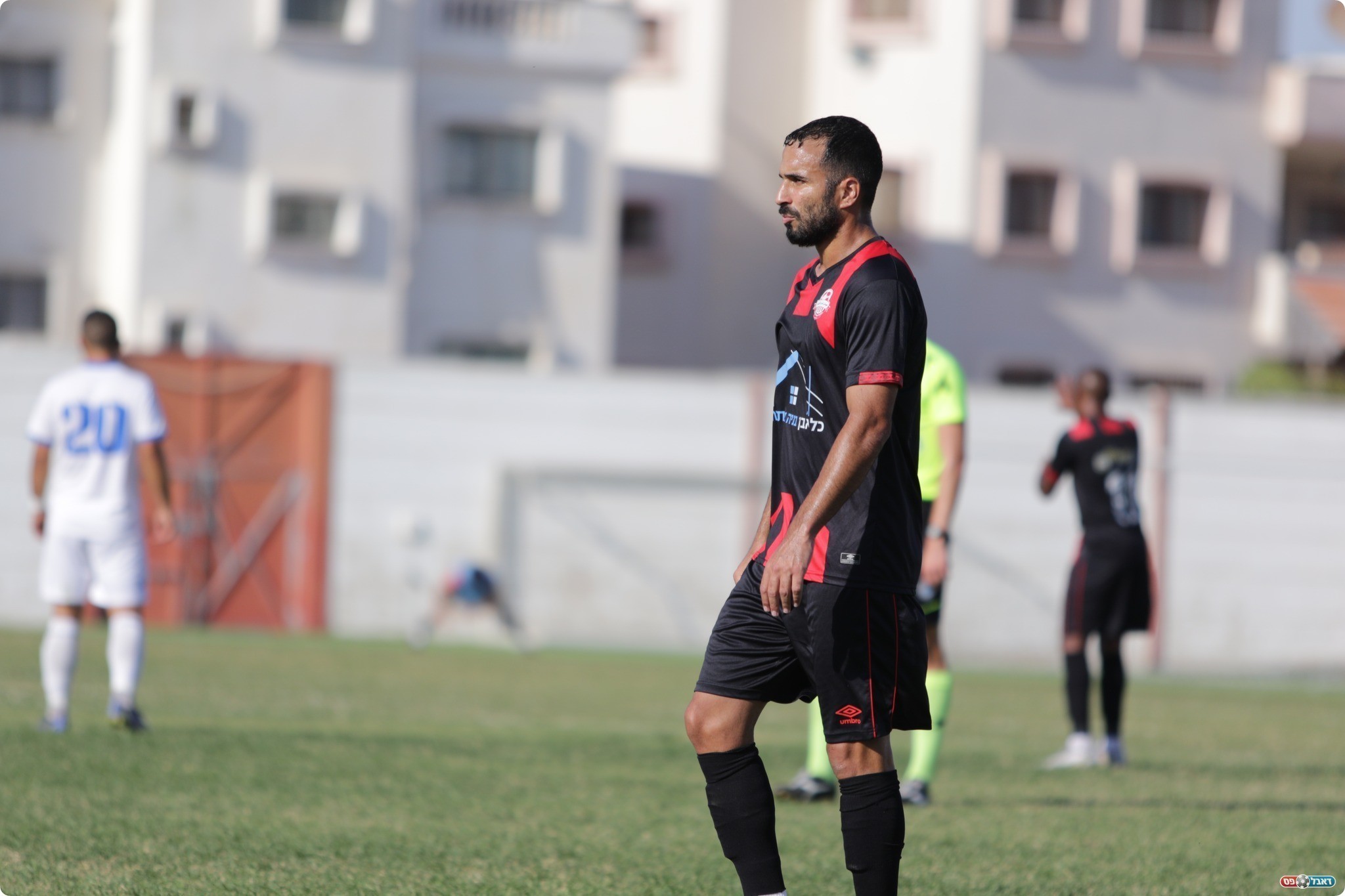 עלה מהספסל. גומה (דאפר מחאמיד)